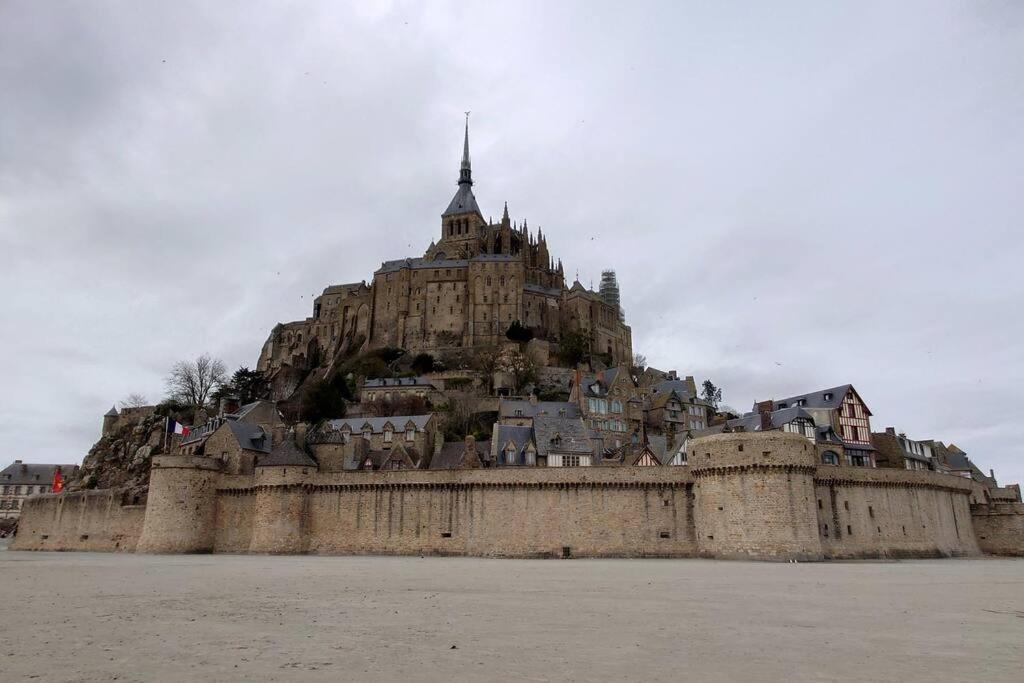 Gite La Mer, A La Campagne En Normandie, Proche Du Mont St Michel Lolif Luaran gambar